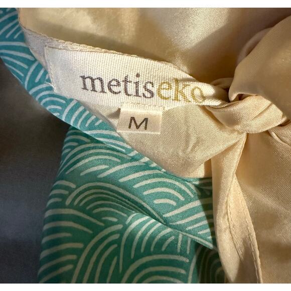 NWOT Metiseko Silk Flutter Sleeve Blouse size M $150 - Picture 8 of 9
